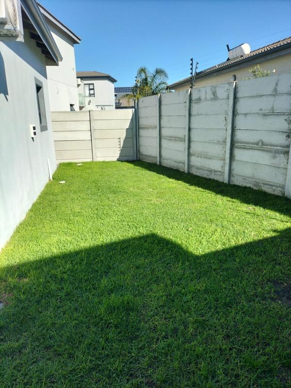 To Let 3 Bedroom Property for Rent in Parklands North Western Cape